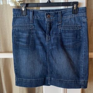 Levi’s Mini skirt, size small